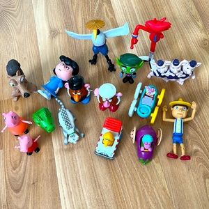 Vintage Pinocchio Action figure with Bundle